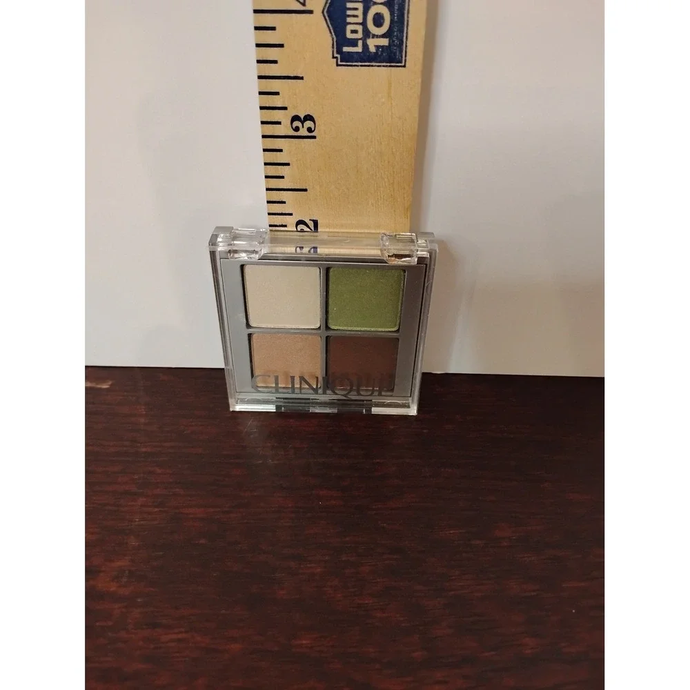 Clinique All About Shadow Quad 2A Lemongrass 02 Sand Dunes 06 Pink Chocolate A84